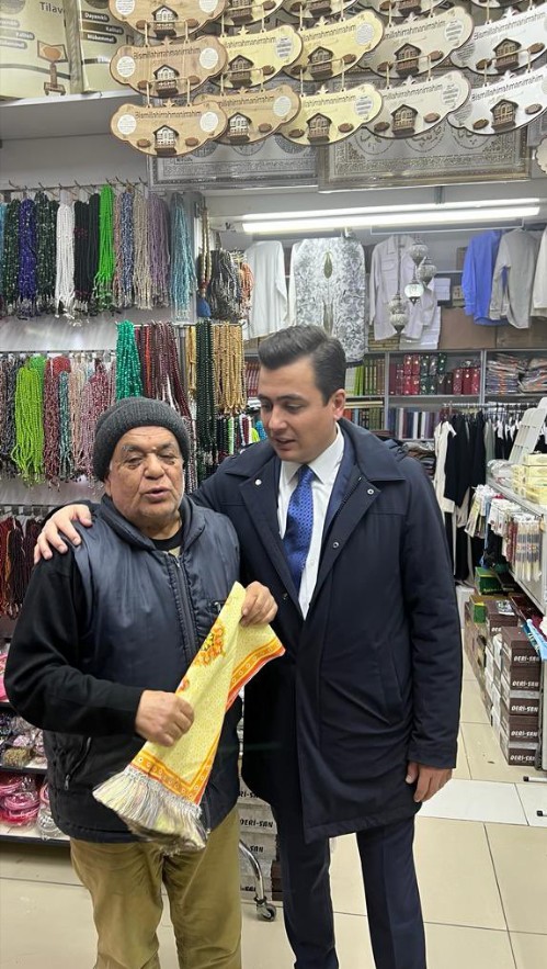 Osman Gökçek, Hacı Bayram Veli Camii ve esnafı ziyaret etti...